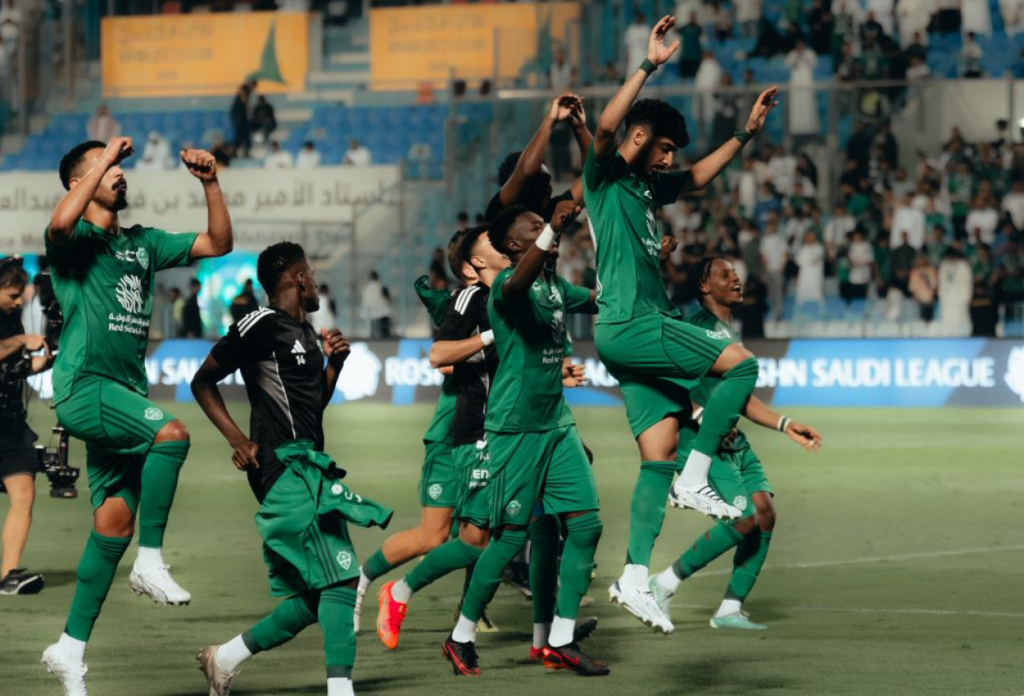Al-Khaleej vs Al-Ahli 1-4: Goncalves Pimpin Pesta Kemenangan Al-Ahli